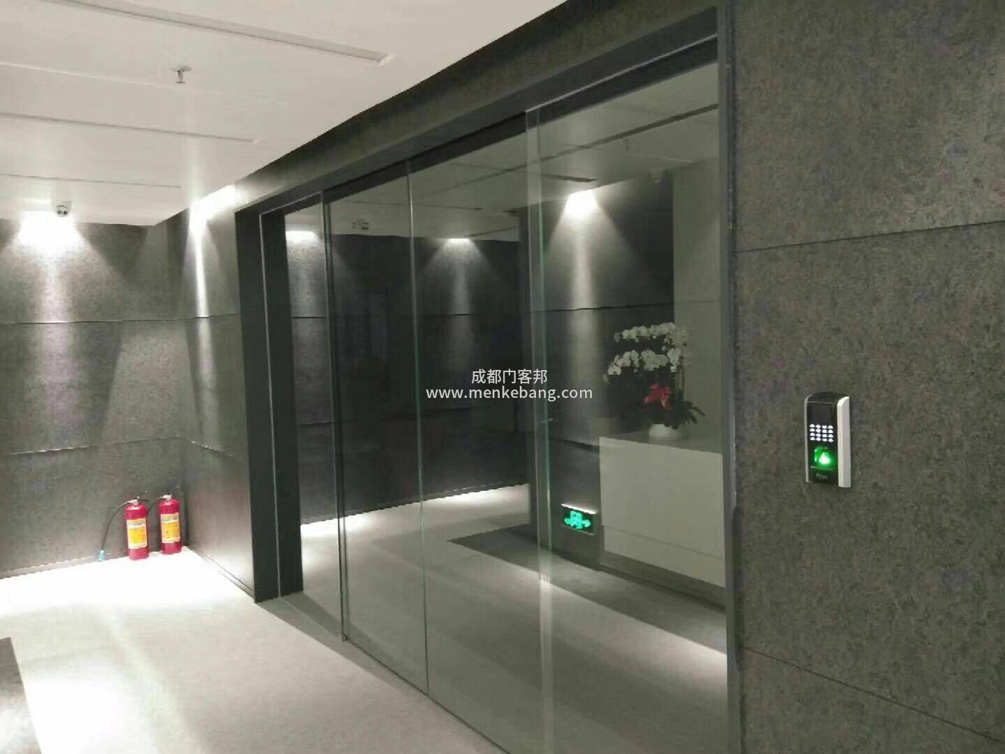 自動(dòng)門門禁作用